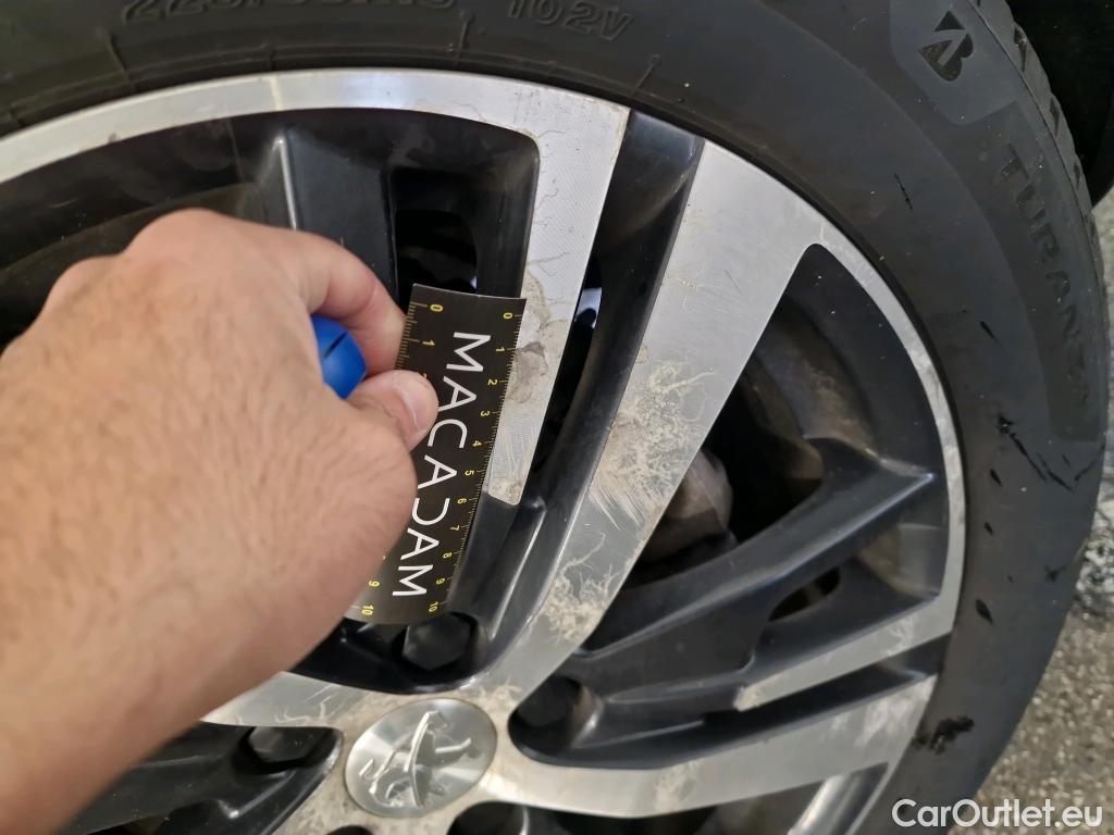  Peugeot  3008  Allure Business 1.5 HDi 130CV BVA8 E6d #39