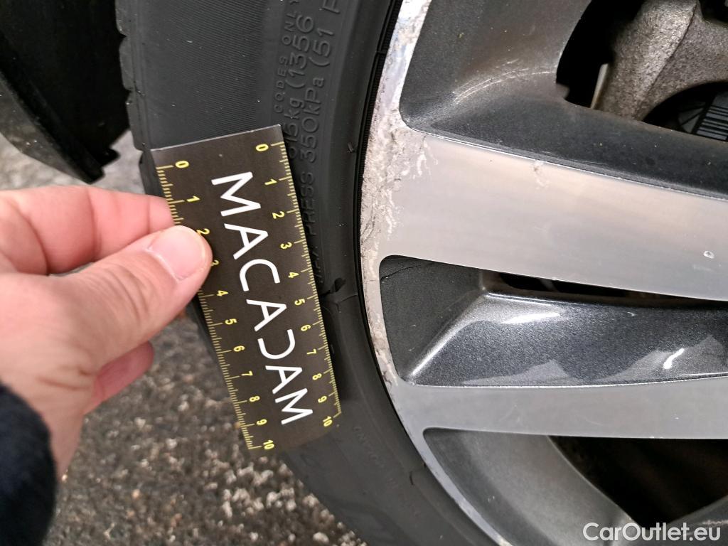  Peugeot  308  Allure 1.2 PureTech 130CV BVA8 E6d #28