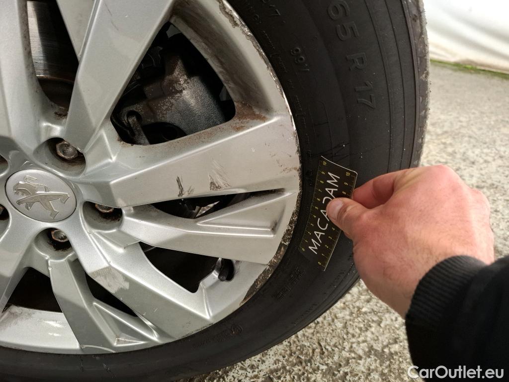  Peugeot  5008  Active Business 1.5 HDi 130CV BVA8 E6d #15