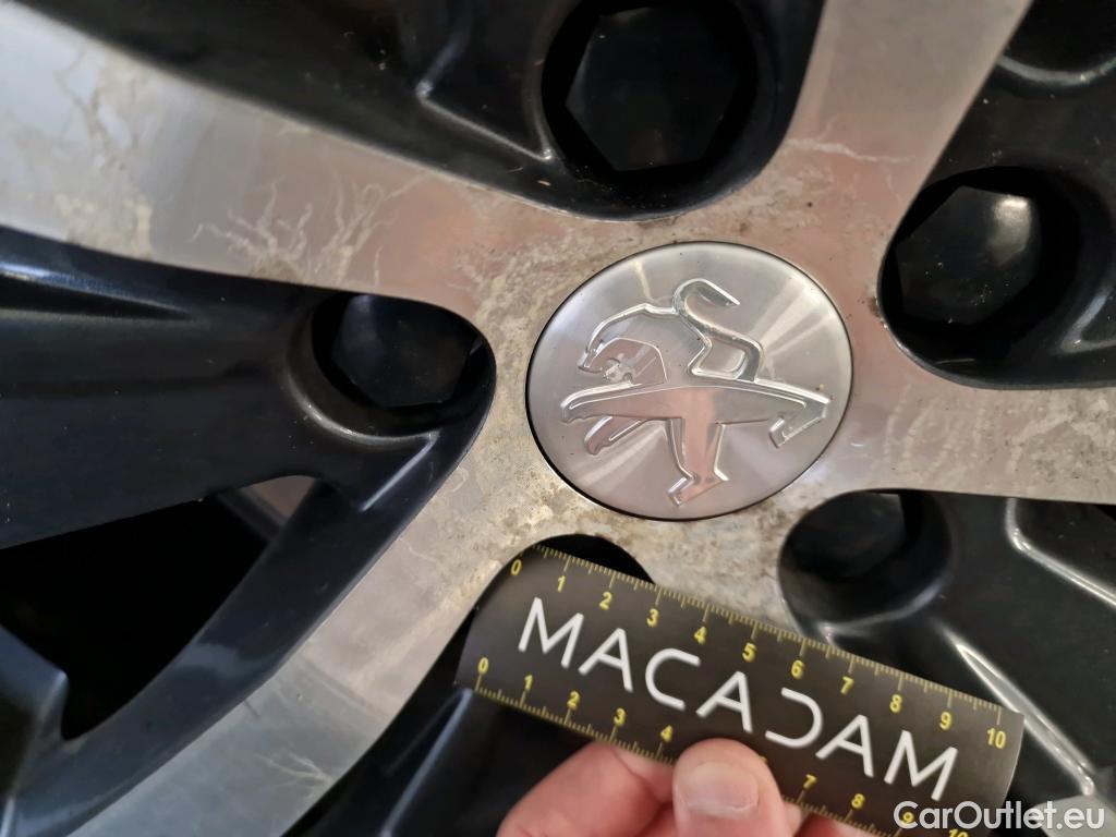  Peugeot  3008  Allure Business 1.5 HDi 130CV BVA8 E6d #20