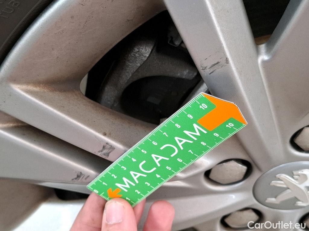  Peugeot  508 PEUGEOT  / 2018 / 5P / Berline PureTech 130 S&S EAT8 Active Pack #55