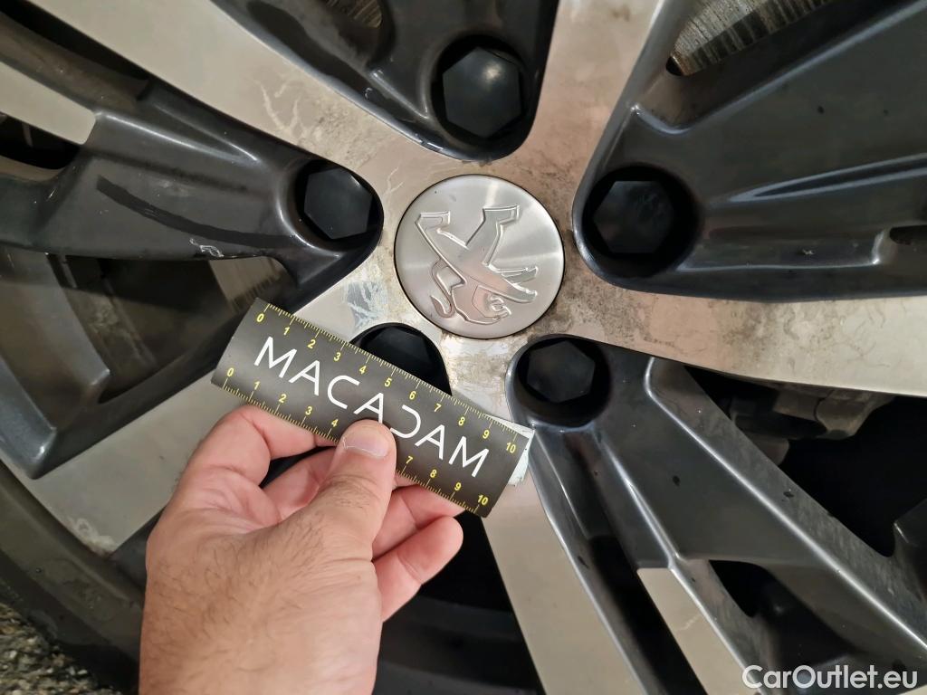  Peugeot  3008  Allure Business 1.5 HDi 130CV BVA8 E6d #28