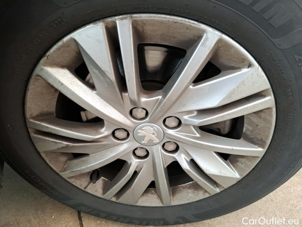  Peugeot  508 PEUGEOT  / 2018 / 5P / Berline PureTech 130 S&S EAT8 Active Pack #19