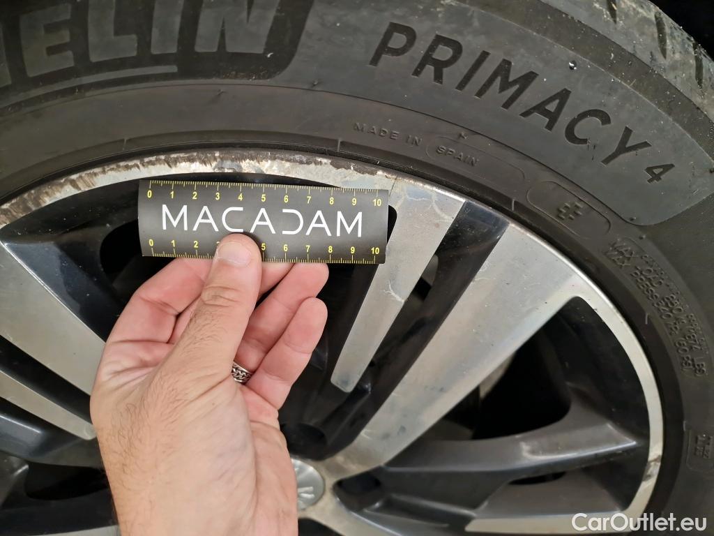  Peugeot  3008  Allure Business 1.5 HDi 130CV BVA8 E6d #32