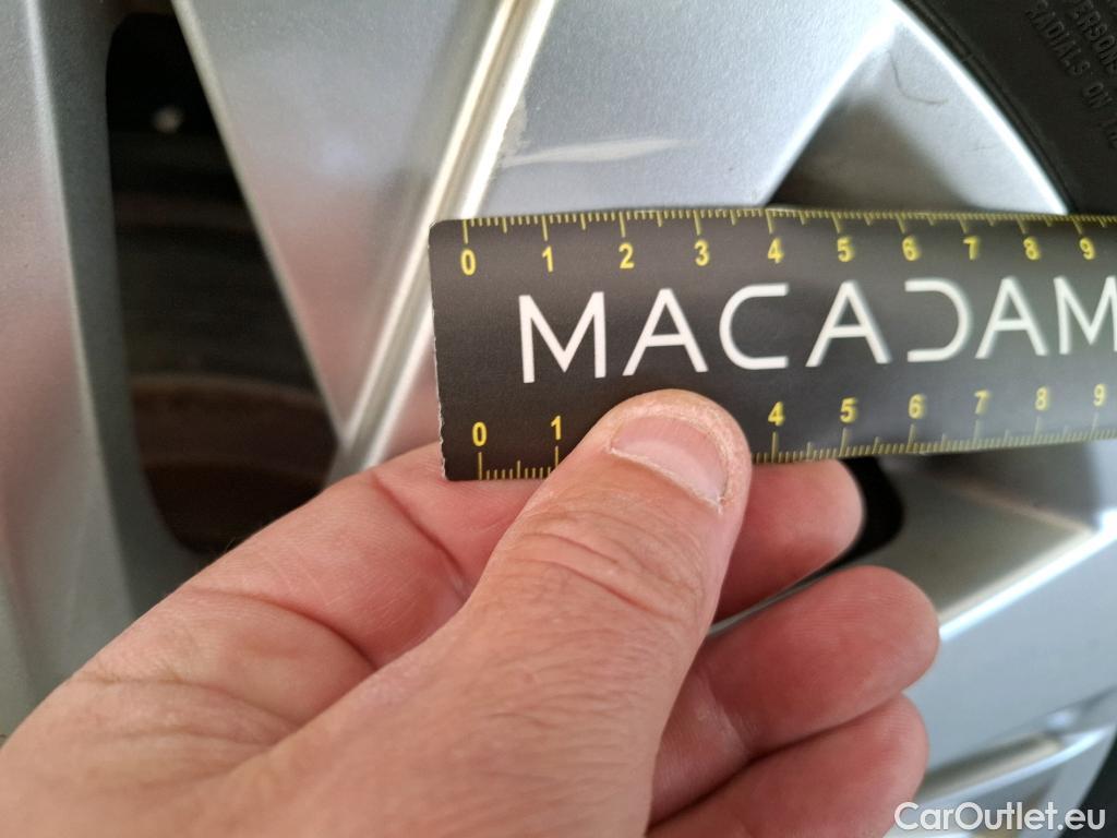  Peugeot  5008  Active Business 1.2 PureTech 130CV BVA8 E6d #4