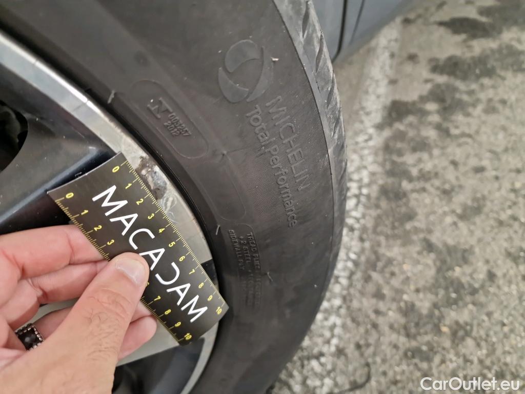  Peugeot  3008  Allure Business 1.5 HDi 130CV BVA8 E6d #34