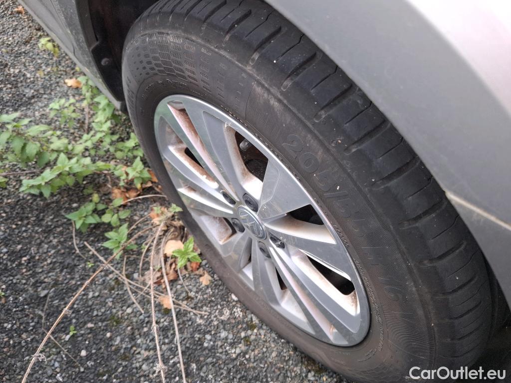  Volkswagen  Golf  VII Berline Confortline Business BMT 1.6 TDI 115CV BVM5 E6dT #11