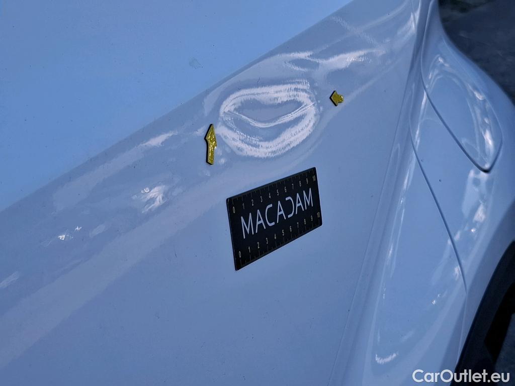  Toyota  C-HR TOYOTA  / 2016 / 5P / SUV 2.0 HYBRIDE 184 DYN BUS STAGE ACA / VO RECONDITIONNE - PHOTOS AVANT RECONDITIONNEMENT #5