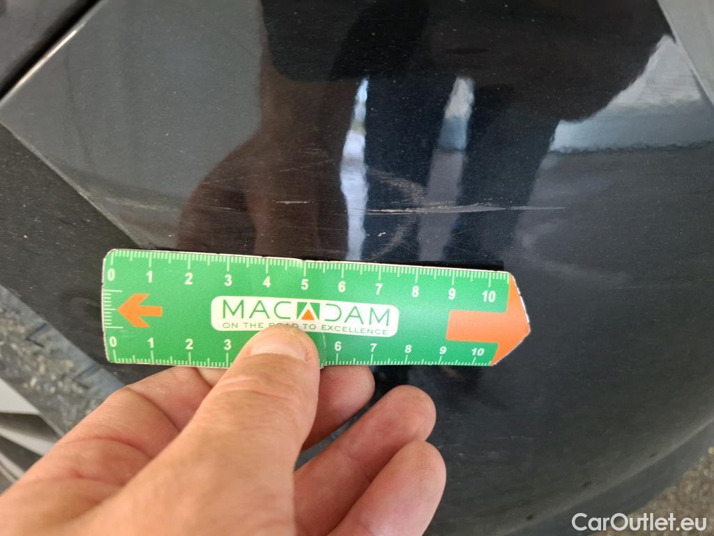  Volkswagen  Polo VOLKSWAGEN  / 2017 / 5P / Berline 1.0 TSI 95 DSG7 Lounge Business #4