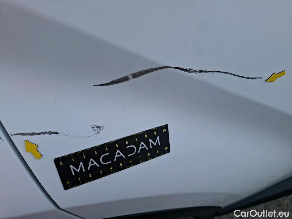  Toyota  C-HR TOYOTA  / 2016 / 5P / SUV 2.0 HYBRIDE 184 DYN BUS STAGE ACA / VO RECONDITIONNE - PHOTOS AVANT RECONDITIONNEMENT #22