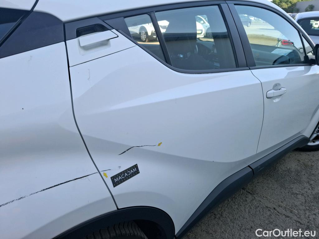  Toyota  C-HR TOYOTA  / 2016 / 5P / SUV 2.0 HYBRIDE 184 DYN BUS STAGE ACA / VO RECONDITIONNE - PHOTOS AVANT RECONDITIONNEMENT #21