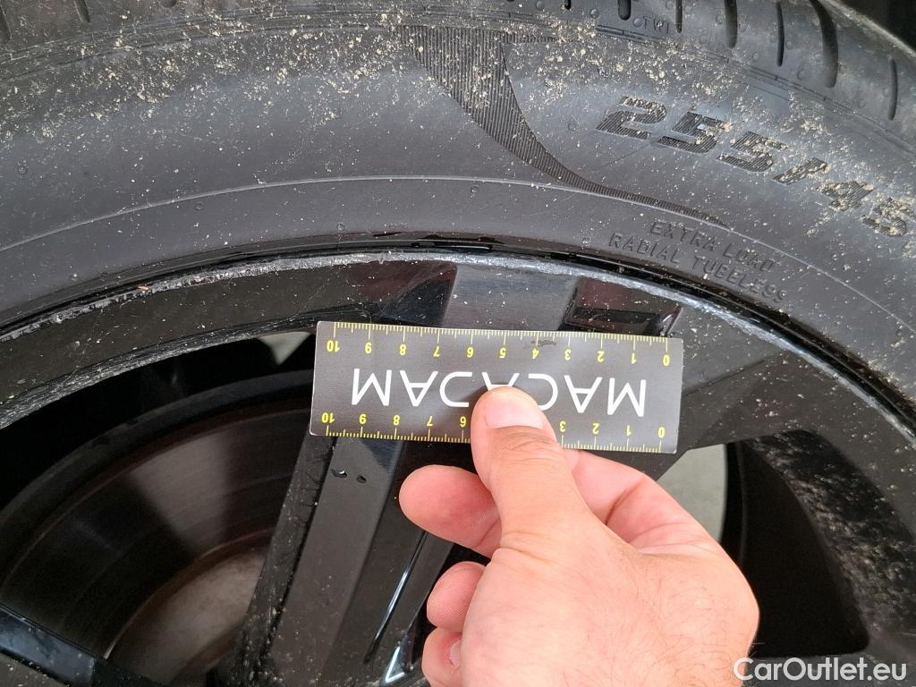  Volkswagen  Tiguan VOLKSWAGEN  / 2020 / 5P / SUV 2.0 TDI 150 DSG7 R-Line #3