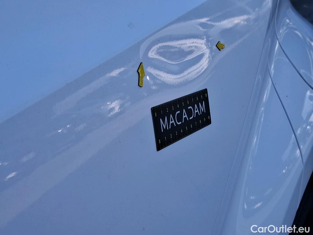  Toyota  C-HR TOYOTA  / 2016 / 5P / SUV 2.0 HYBRIDE 184 DYN BUS STAGE ACA / VO RECONDITIONNE - PHOTOS AVANT RECONDITIONNEMENT #3