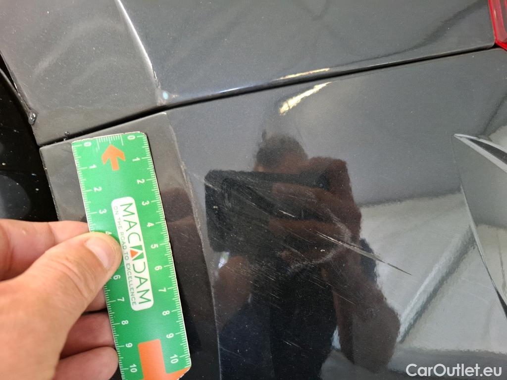  Volkswagen  Polo VOLKSWAGEN  / 2017 / 5P / Berline 1.0 TSI 95 DSG7 Lounge Business #2