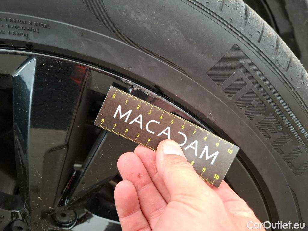  Volkswagen  Tiguan VOLKSWAGEN  / 2020 / 5P / SUV 2.0 TDI 150 DSG7 R-Line #10