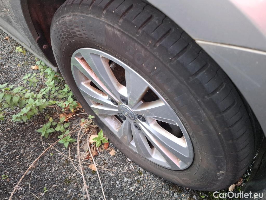  Volkswagen  Golf  VII Berline Confortline Business BMT 1.6 TDI 115CV BVM5 E6dT #19