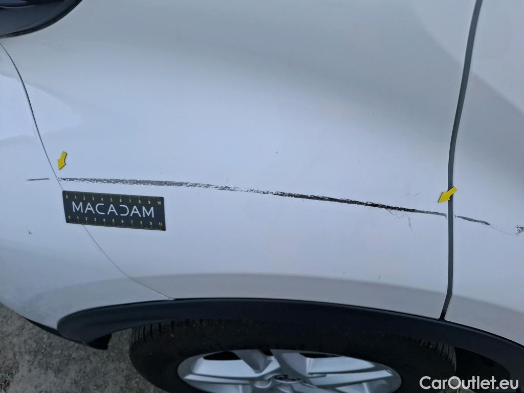  Toyota  C-HR TOYOTA  / 2016 / 5P / SUV 2.0 HYBRIDE 184 DYN BUS STAGE ACA / VO RECONDITIONNE - PHOTOS AVANT RECONDITIONNEMENT #20