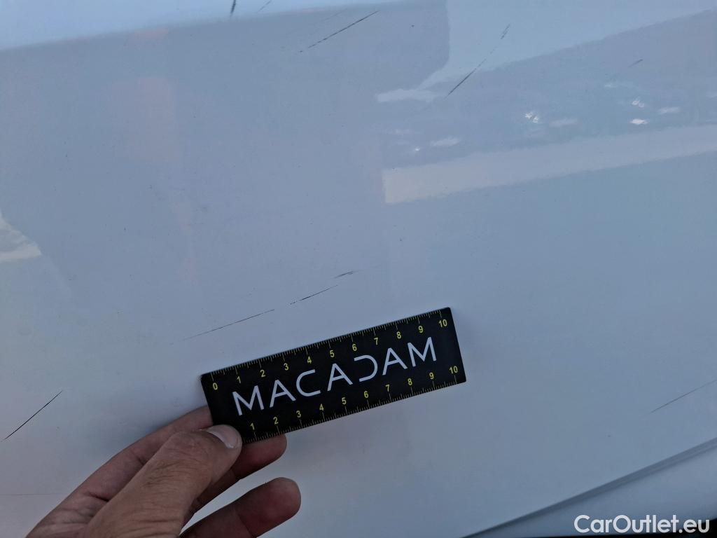  Toyota  C-HR TOYOTA  / 2016 / 5P / SUV 2.0 HYBRIDE 184 DYN BUS STAGE ACA / VO RECONDITIONNE - PHOTOS AVANT RECONDITIONNEMENT #7