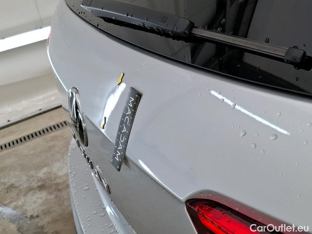  Volkswagen  Tiguan VOLKSWAGEN  / 2020 / 5P / SUV 2.0 TDI 150 DSG7 R-Line #17