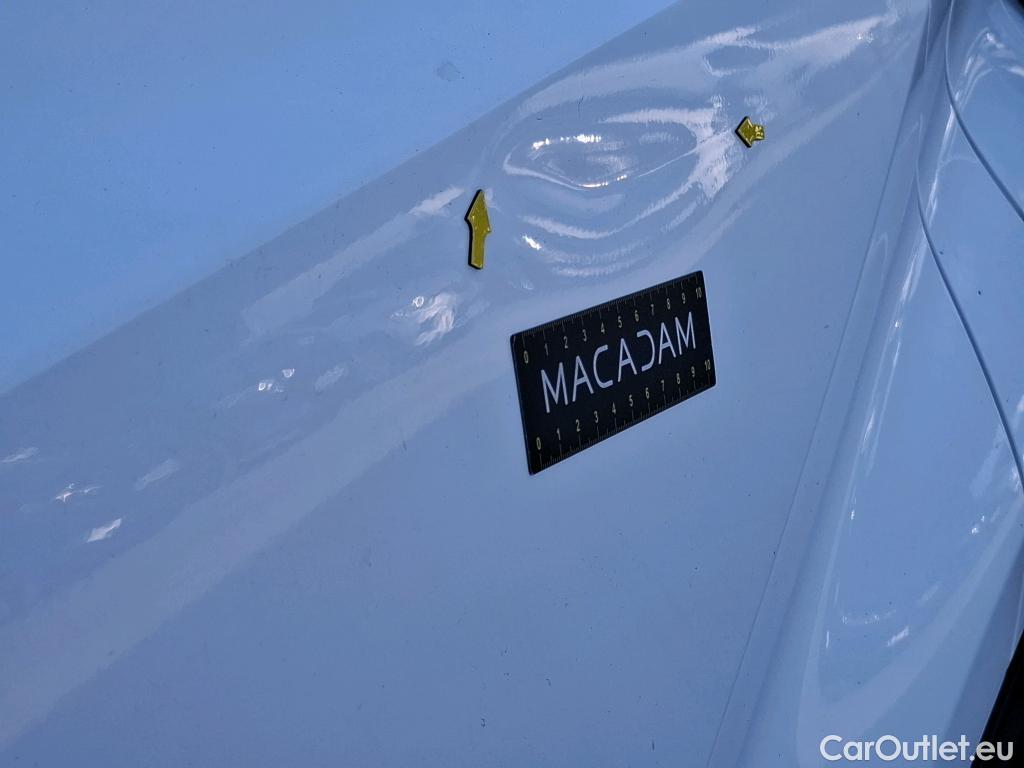  Toyota  C-HR TOYOTA  / 2016 / 5P / SUV 2.0 HYBRIDE 184 DYN BUS STAGE ACA / VO RECONDITIONNE - PHOTOS AVANT RECONDITIONNEMENT #4