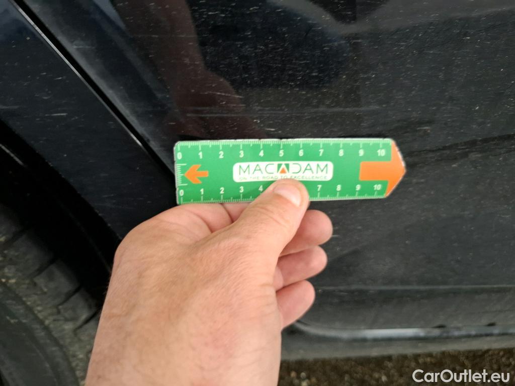  Volkswagen  Polo VOLKSWAGEN  / 2017 / 5P / Berline 1.0 TSI 95 DSG7 Lounge Business #18