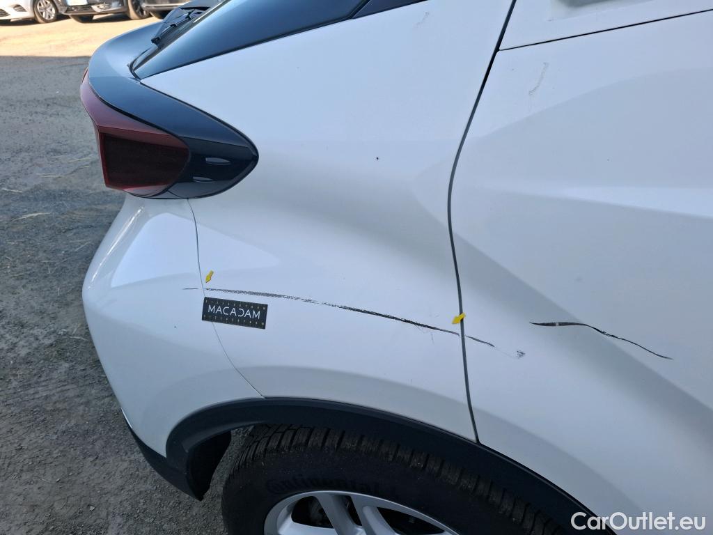  Toyota  C-HR TOYOTA  / 2016 / 5P / SUV 2.0 HYBRIDE 184 DYN BUS STAGE ACA / VO RECONDITIONNE - PHOTOS AVANT RECONDITIONNEMENT #19