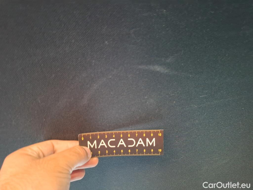  Toyota  C-HR TOYOTA  / 2016 / 5P / SUV 2.0 HYBRIDE 184 DYN BUS STAGE ACA / VO RECONDITIONNE - PHOTOS AVANT RECONDITIONNEMENT #12