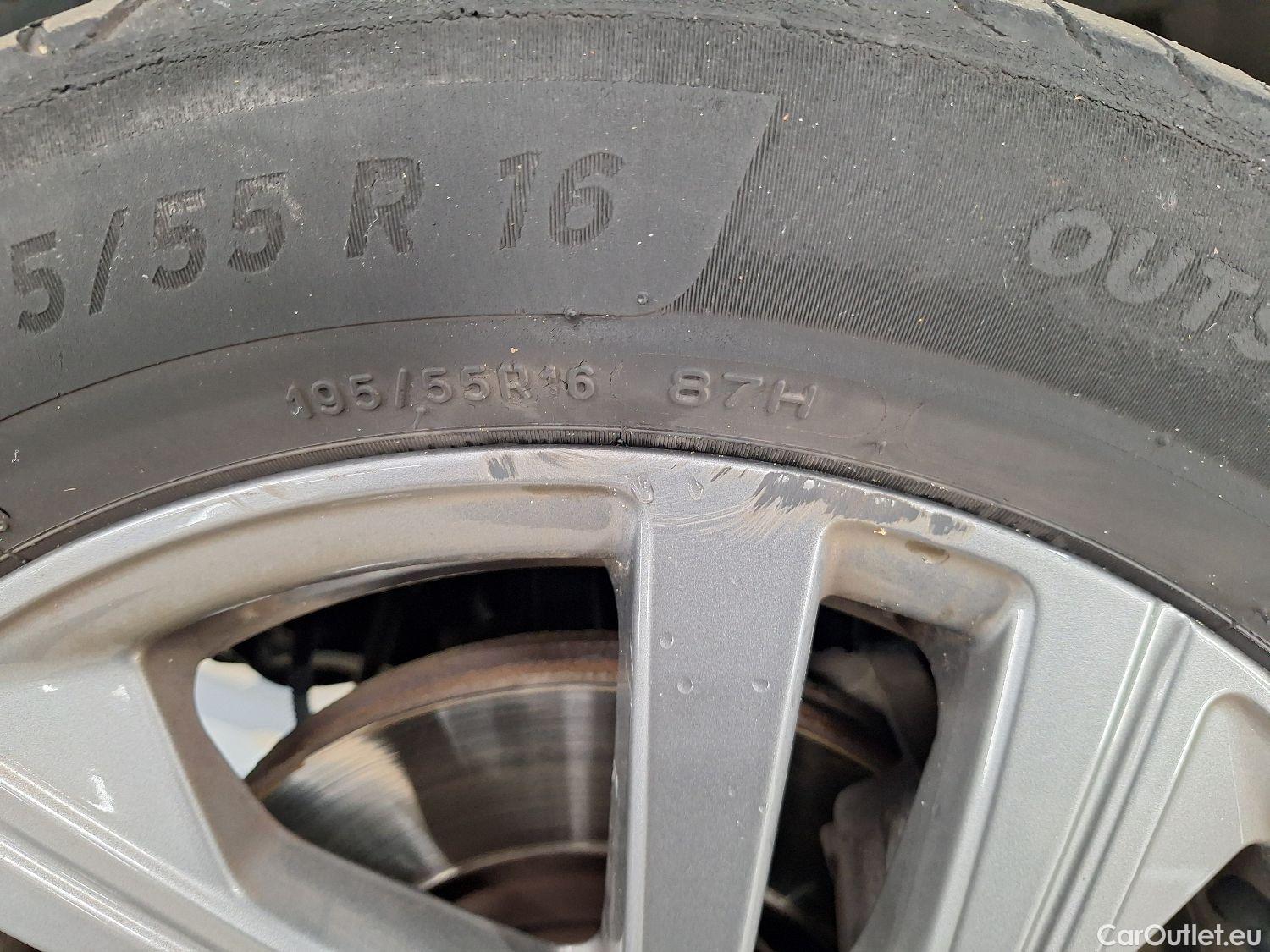  Peugeot  208 Peugeot,  '19, Peugeot  1.5 BlueHDi 100 MAN6 S&S Active pack 5 #9