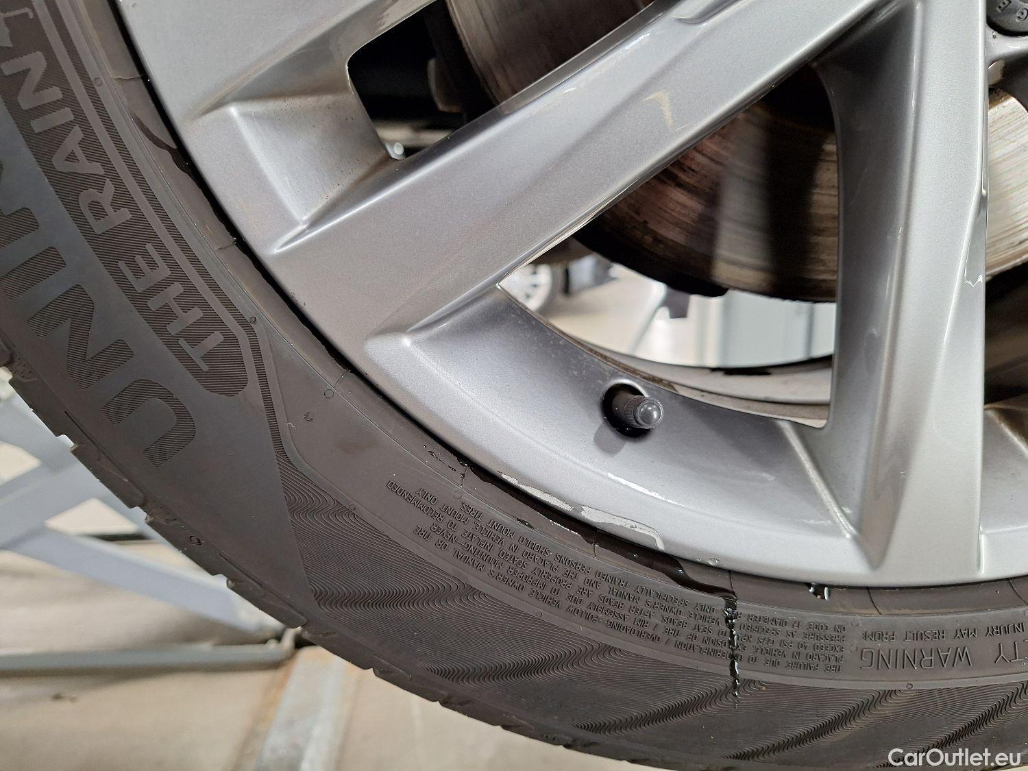  Volkswagen  Touran VW,  '15, Volkswagen  1.5 TSi Highline DSG 5d 7pl #2