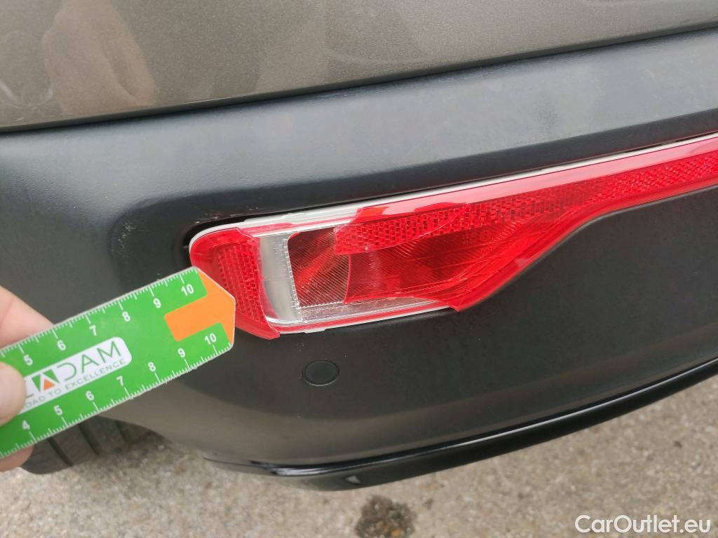  Volvo  XC 40 VOLVO XC40 / 2017 / 5P / todoterreno 2.0 B4 G AWD R-Design Auto #16