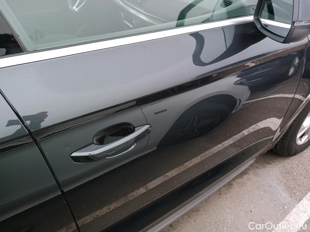  Audi  Q5 AUDI  / 2016 / 5P / todoterreno Design 35 TDI 120kW S tronic (AC) #30