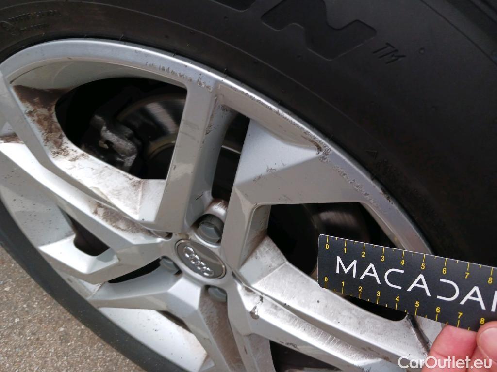  Audi  Q5 AUDI  / 2016 / 5P / todoterreno Design 35 TDI 120kW S tronic (AC) #7