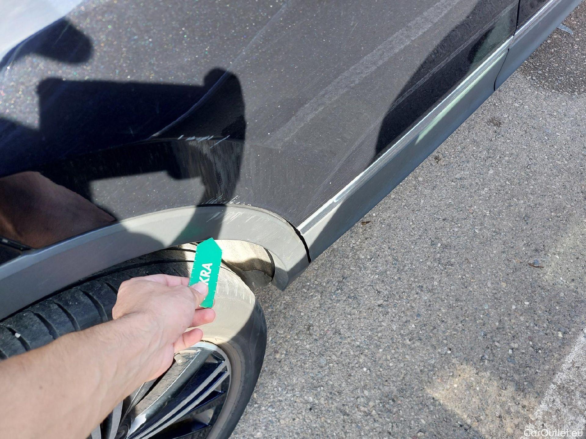  Volkswagen  Tiguan VOLKSWAGEN  / 2020 / 5P / todoterreno Life 2.0 TDI 110kW (150CV) DSG (AC2) #18