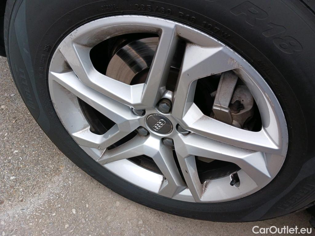  Audi  Q5 AUDI  / 2016 / 5P / todoterreno Design 35 TDI 120kW S tronic (AC) #8