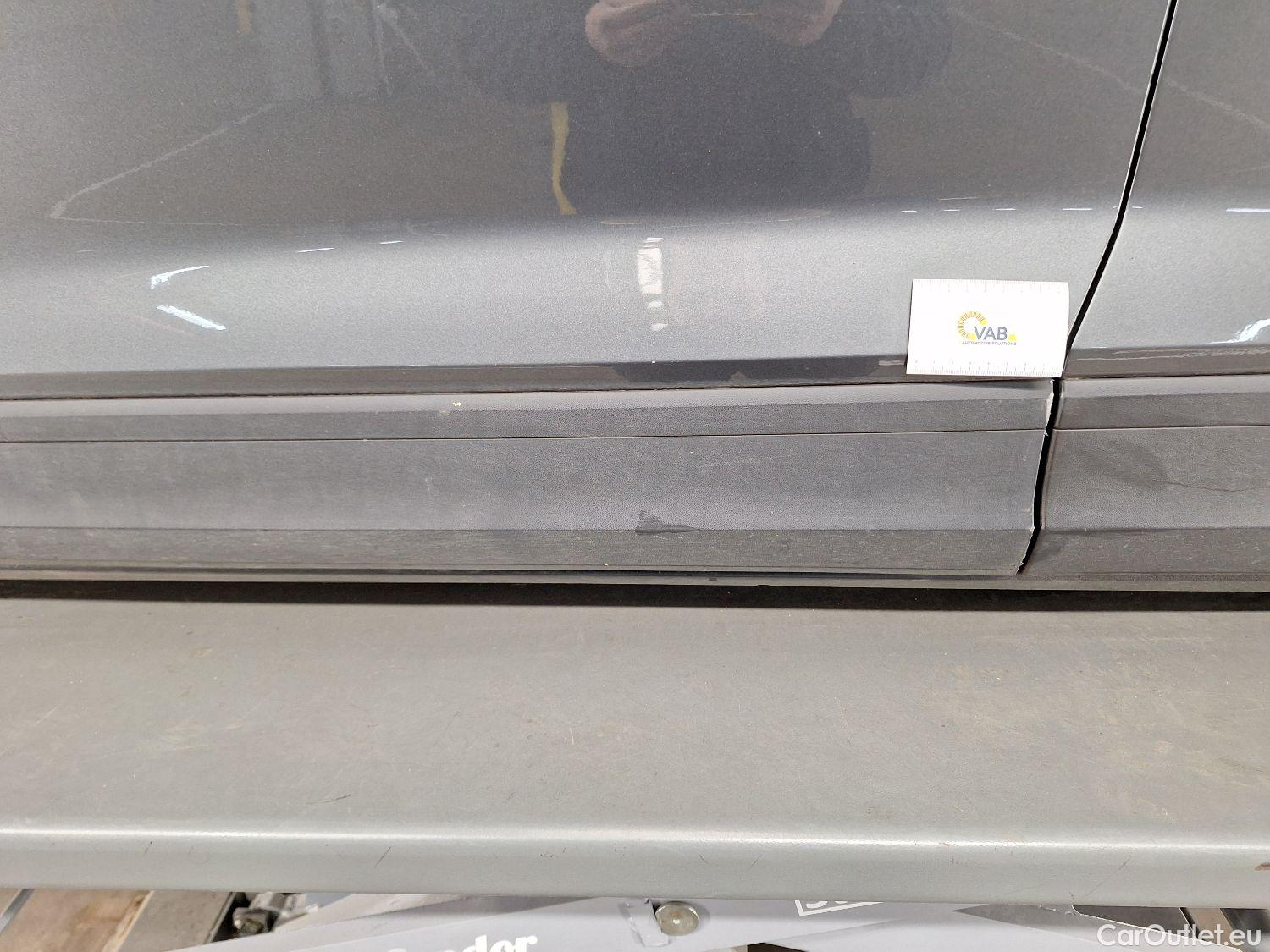  Volkswagen  T-ROC VW,  '17, Volkswagen  1.0 TSI Style 5d #23