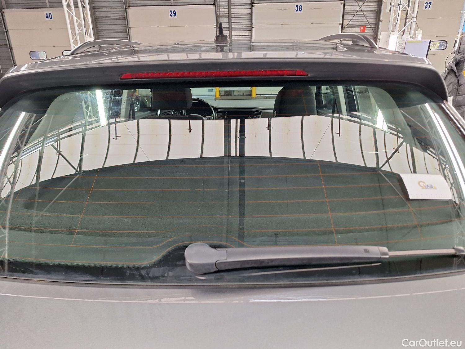  Volkswagen  T-ROC VW,  '17, Volkswagen  1.0 TSI Style 5d #39