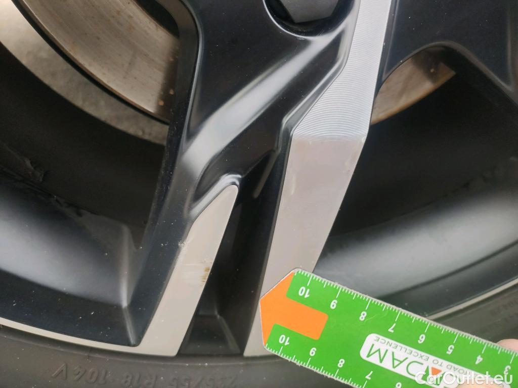  Volvo  XC 40 VOLVO XC40 / 2017 / 5P / todoterreno 2.0 B4 G AWD R-Design Auto #10