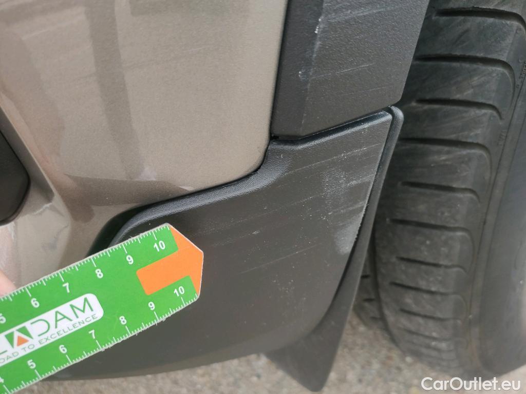  Volvo  XC 40 VOLVO XC40 / 2017 / 5P / todoterreno 2.0 B4 G AWD R-Design Auto #53