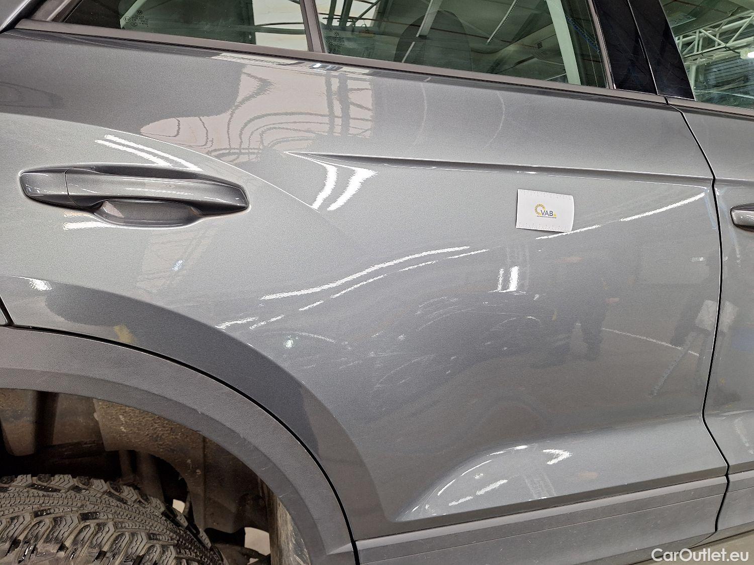  Volkswagen  T-ROC VW,  '17, Volkswagen  1.0 TSI Style 5d #8