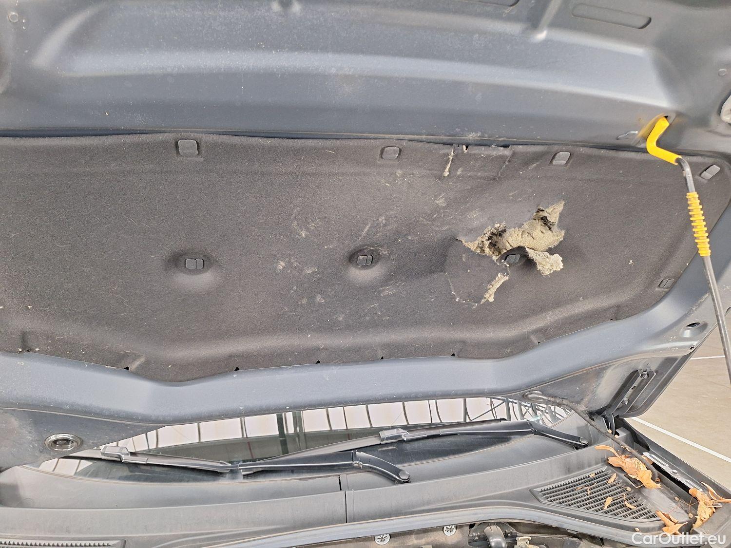  Volkswagen  T-ROC VW,  '17, Volkswagen  1.0 TSI Style 5d #43