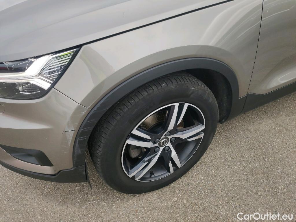  Volvo  XC 40 VOLVO XC40 / 2017 / 5P / todoterreno 2.0 B4 G AWD R-Design Auto #26