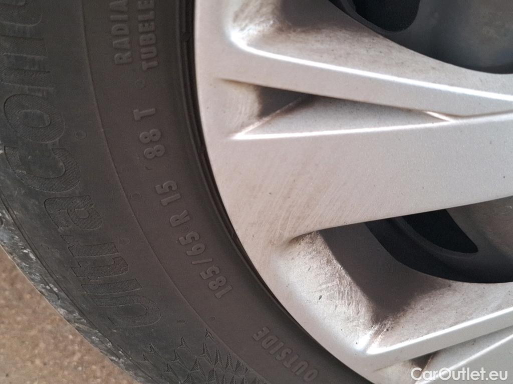  Peugeot  208 PEUGEOT  Affaire VU 5p Berline BlueHDi 75 PREMIUM PACK #24