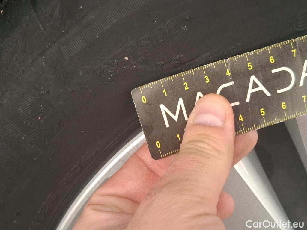  Nissan  Micra NISSAN  / 2016 / 5P / Berline IG-T 100 Business Edition #32