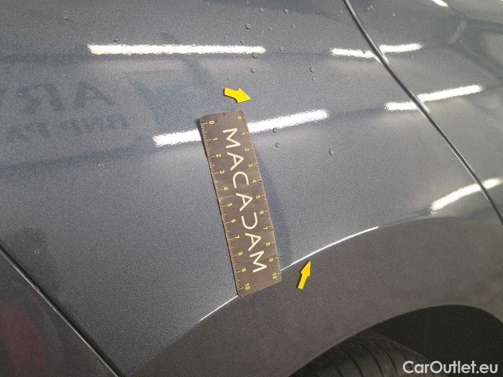  Nissan  Micra NISSAN  / 2016 / 5P / Berline IG-T 100 Business Edition #6