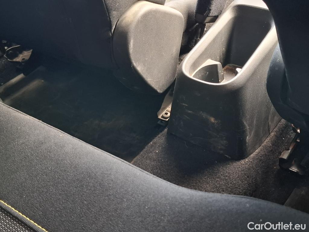  Citroen  C3  Feel Business 1.5 BlueHDI 100CV BVM6 E6d #28