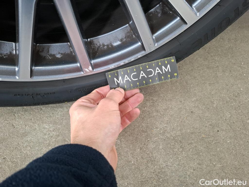  Mercedes  CLA-Klasse MERCEDES-BENZ CLA Coupe / 2019 / 4P / Coupé CLA 180 Business Line BA7 #12