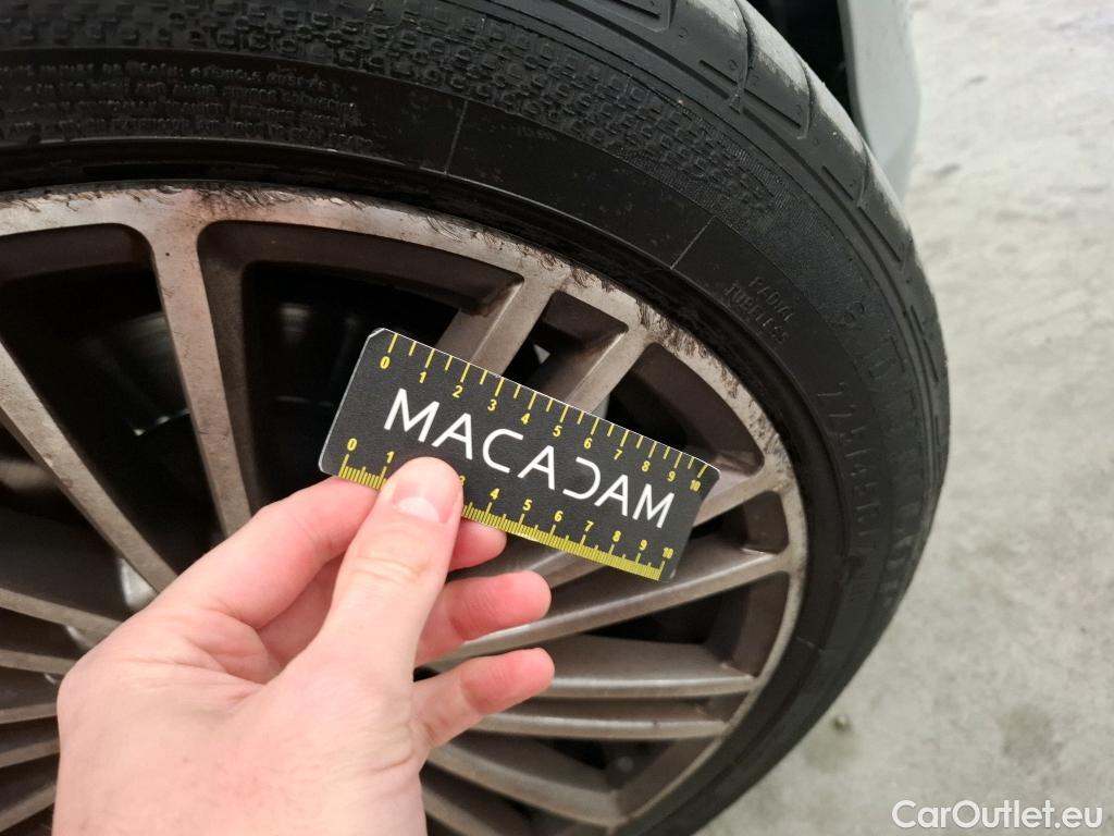  Bmw  Serie 1 Série 1 Berline 5porte 118d UrbanChic 2.0 150CV BVA8 E6 #7