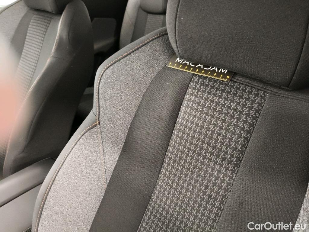  Peugeot  5008  Active Pack 1.2 PureTech 130CV BVM6 7 Sieges E6d #15