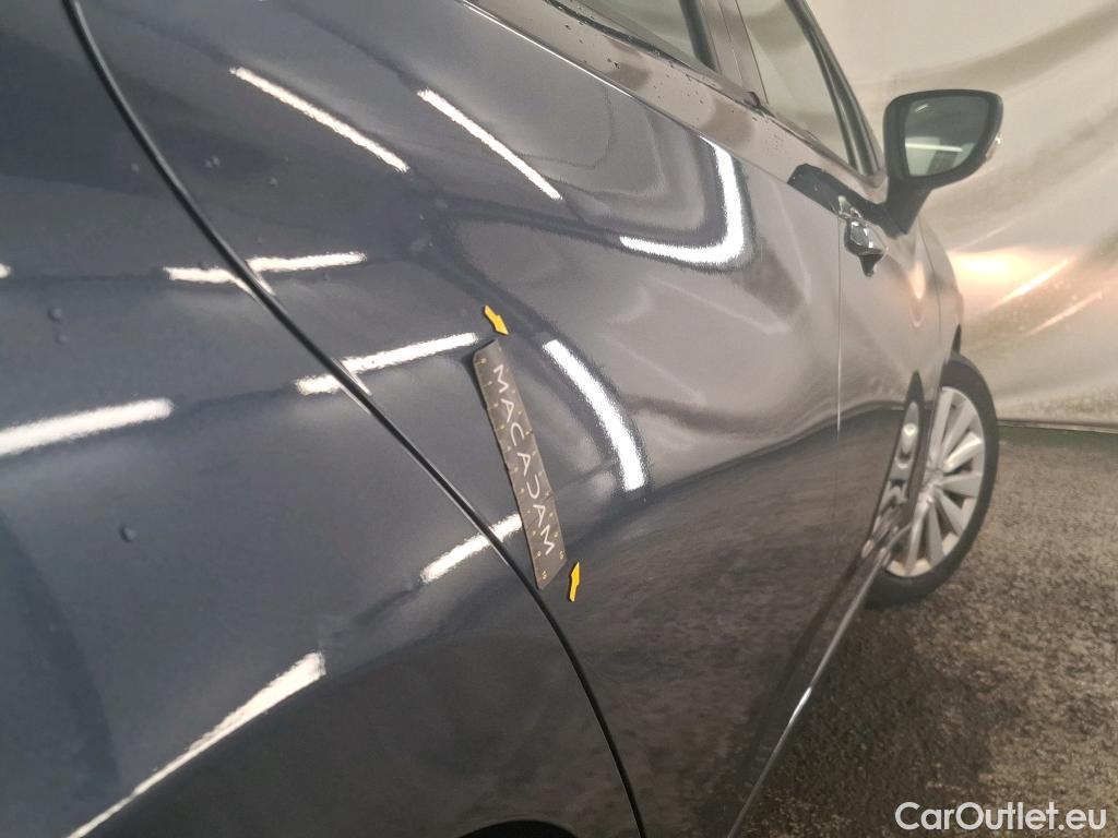  Nissan  Micra NISSAN  / 2016 / 5P / Berline IG-T 100 Business Edition #16