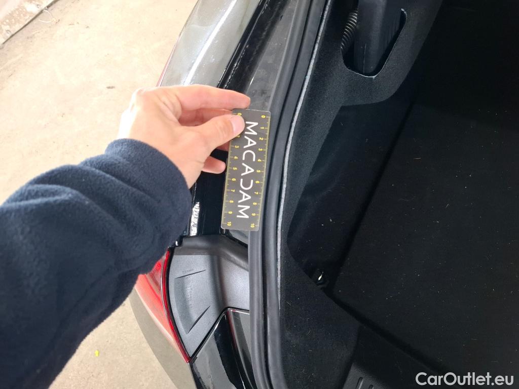  Mercedes  CLA-Klasse MERCEDES-BENZ CLA Coupe / 2019 / 4P / Coupé CLA 180 Business Line BA7 #37